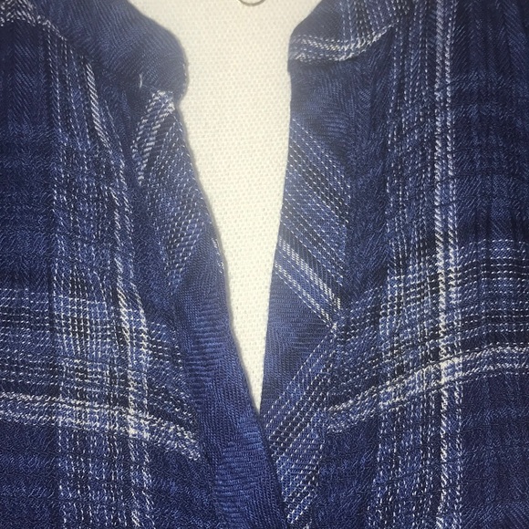 Knox Rose sleeveless button down. Size M - Picture 3 of 6